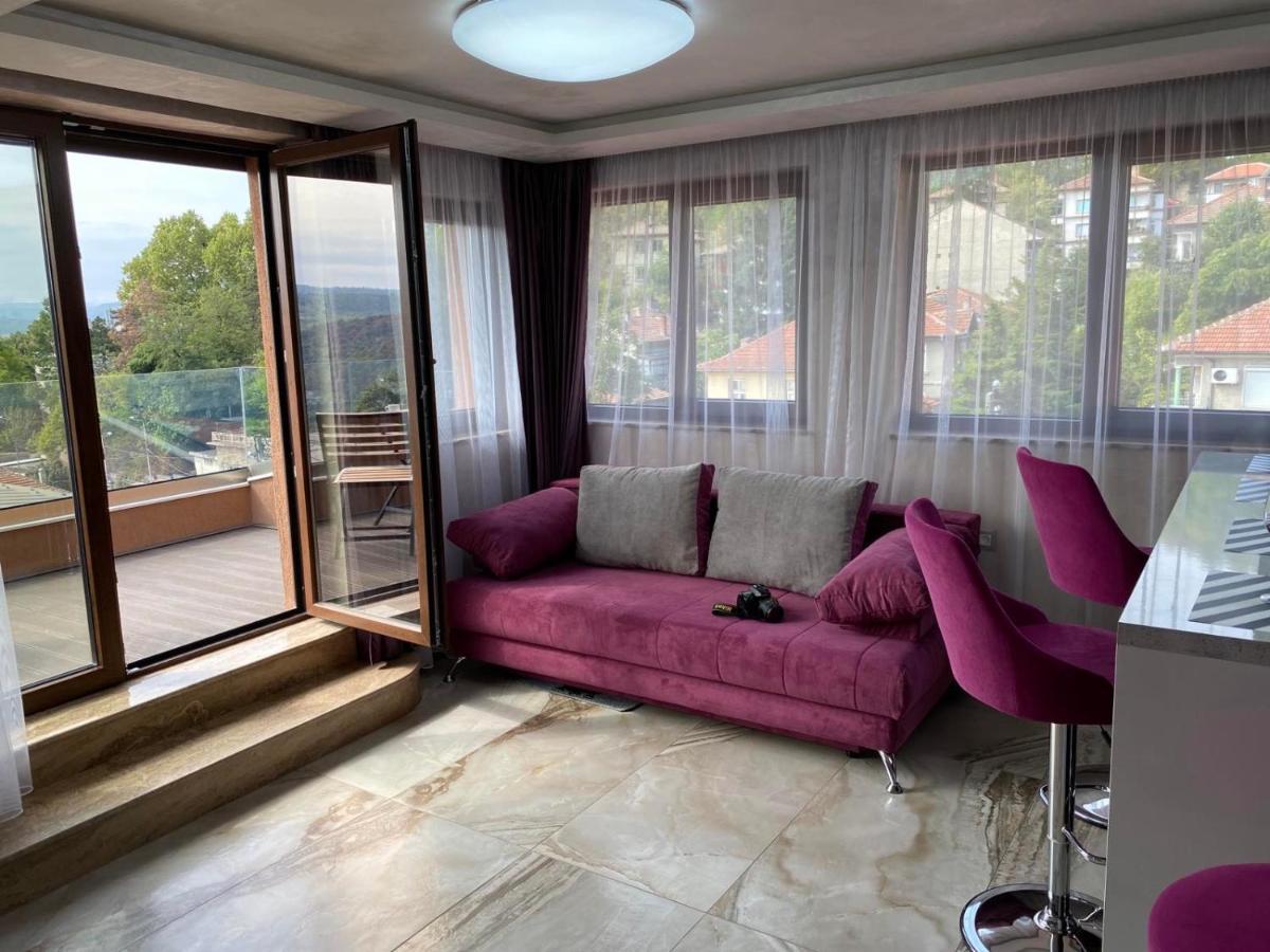 Amazing View And Cozy Atmosphere Veliko Tŭrnovo Exterior photo